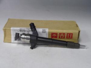 Форсунка 4M41, 095000-5760