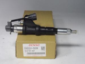 Форсунка E13C, 095000-5226