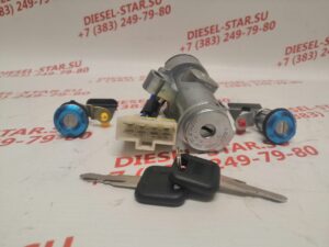 Комплект замков на кабину + замок зажигания, 8-97865-083-3, дубликат