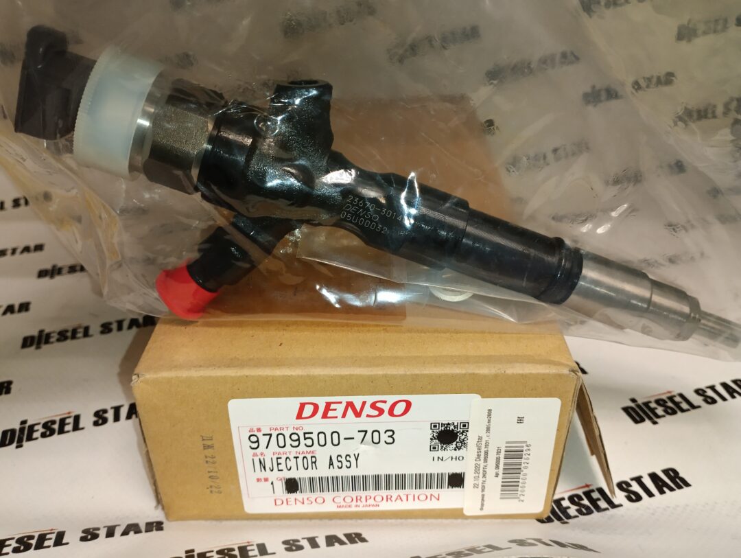 Форсунка 1KDFTV, 2KDFTV, 095000-7031 , c 2005 по2008 Форсунка 1KDFTV, 2KDFTV, 095000-7031 , c 2005 по2008